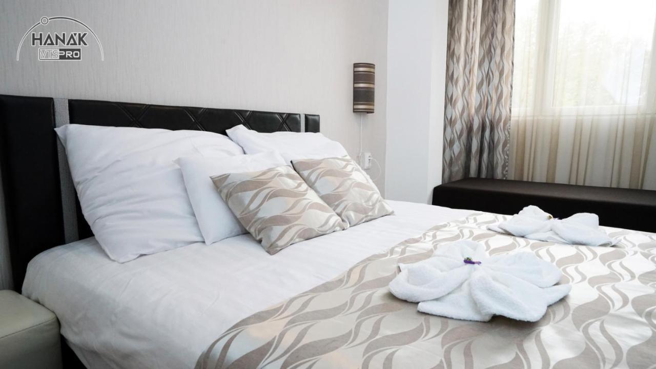 Hotel Irisz นีเรกฮาซา ภายนอก รูปภาพ